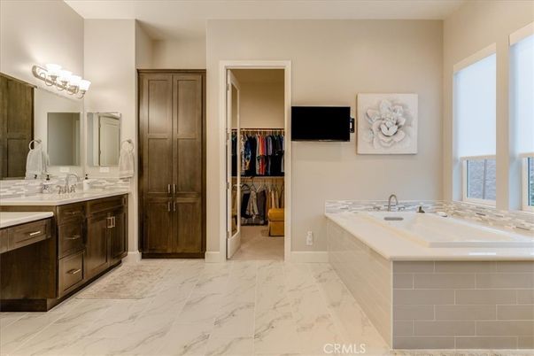 Bathroom, Dual Sink Vanities, Interior, Marble, Walk-in Closets
