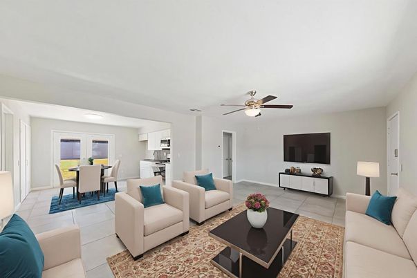 Dining room, Interior, Kitchen, Living room, Stainless Steel Appliances