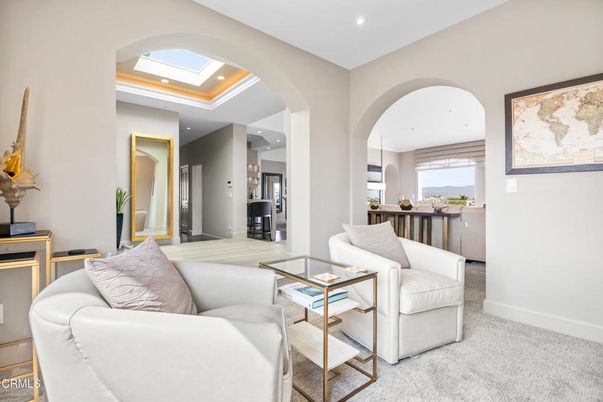 Interior, Living room, Pendant Lights, Recessed Lighting