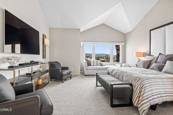 Bedroom, Interior, Living room, Water