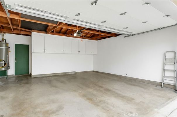 Garage, Interior, Wooden Beams