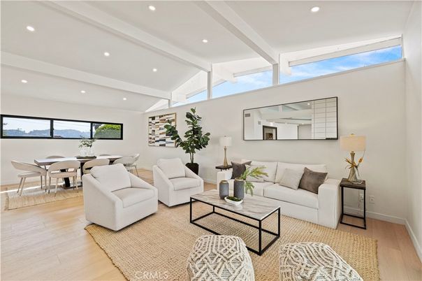 Dining room, Interior, Living room, Recessed Lighting, Wood Texture Flooring
