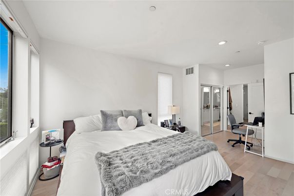 Bedroom, Home Office, Interior, Recessed Lighting, Wood Texture Flooring