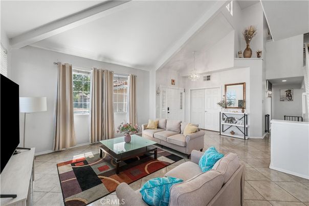 Chandelier, Interior, Living room