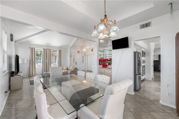 Chandelier, Dining room, Interior, Kitchen, Living room, Pendant Lights