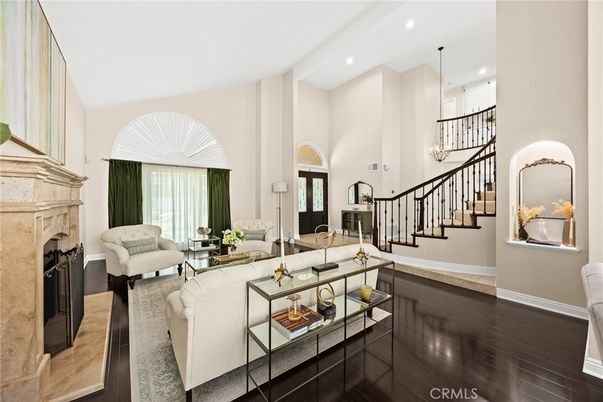 Fireplace, Interior, Living room, Pendant Lights, Recessed Lighting, Wood Texture Flooring