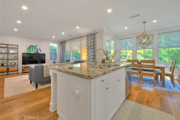 Dining room, Interior, Kitchen, Pendant Lights, Recessed Lighting, Wood Texture Flooring