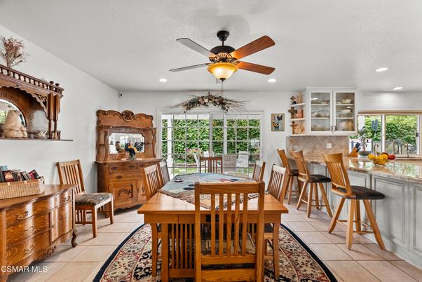 Dining room, Interior, Recessed Lighting