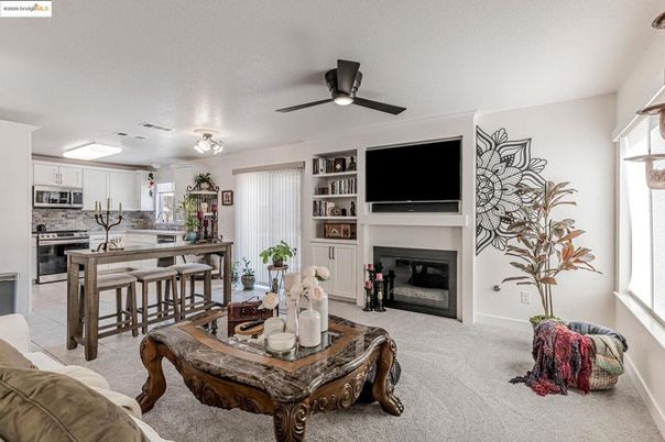 Fireplace, Interior, Kitchen, Stainless Steel Appliances