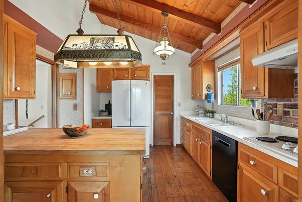 Interior, Kitchen, Pendant Lights, Stainless Steel Appliances, Wooden Beams, Wooden Ceilings, Wood Texture Flooring