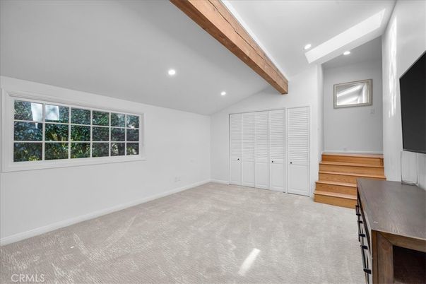 Empty room, Interior, Recessed Lighting, Wooden Beams