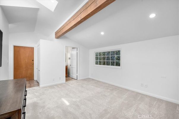 Empty room, Interior, Recessed Lighting, Wooden Beams