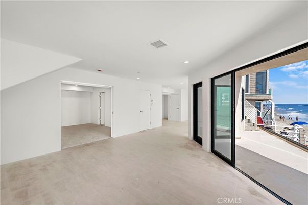 Empty room, Interior, Recessed Lighting, Water
