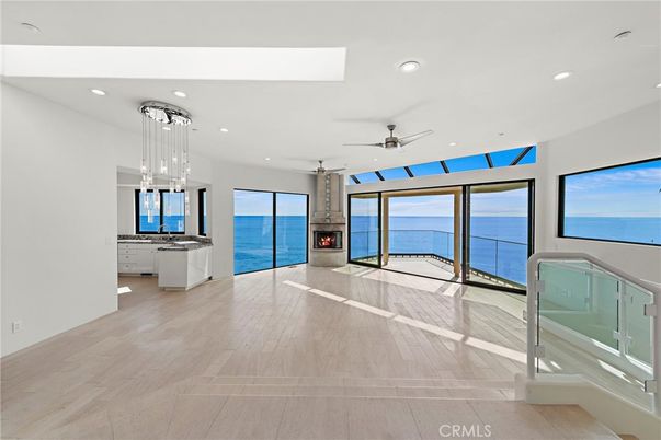 Interior, Kitchen, Pendant Lights, Recessed Lighting, Water, Wood Texture Flooring