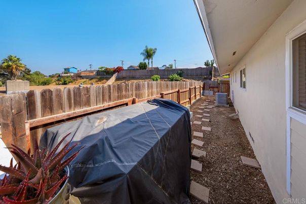 Backyard, Exterior