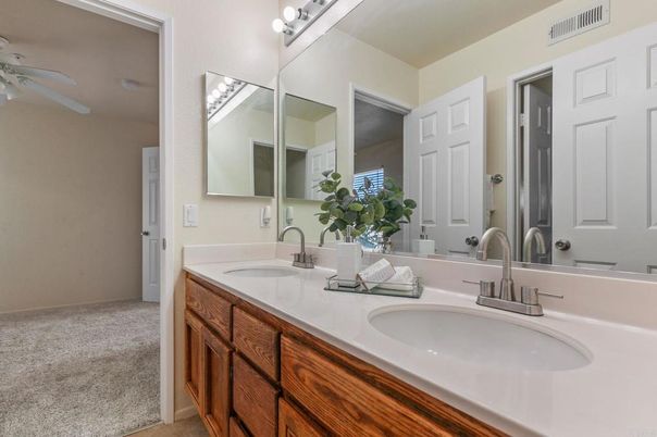 Bathroom, Dual Sink Vanities, Interior
