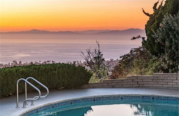Exterior, Pool, Water