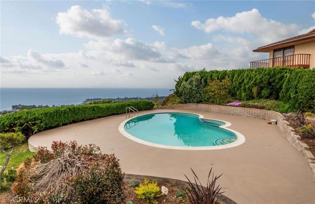 Exterior, Pool, Water