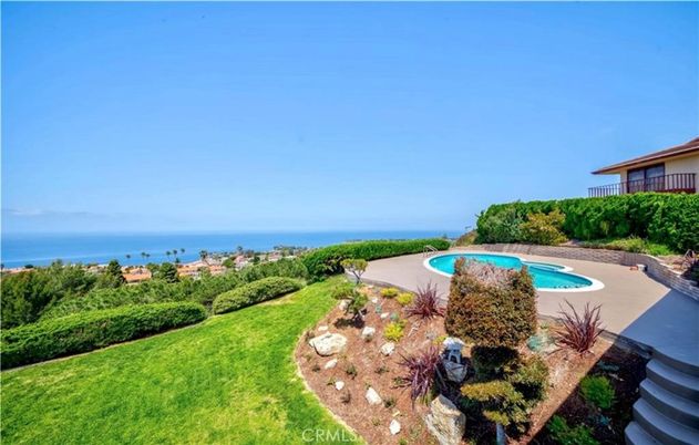 Exterior, Pool, Water