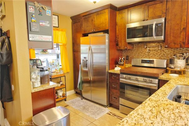 Interior, Kitchen, Stainless Steel Appliances
