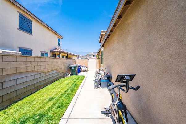 Backyard, Exterior, Fitness Equipment