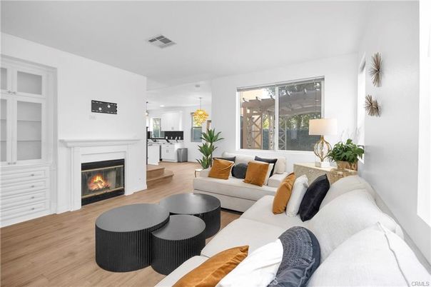 Fireplace, Interior, Living room, Pendant Lights, Recessed Lighting, Wood Texture Flooring