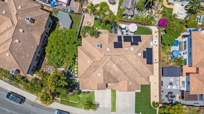 Exterior, Drone