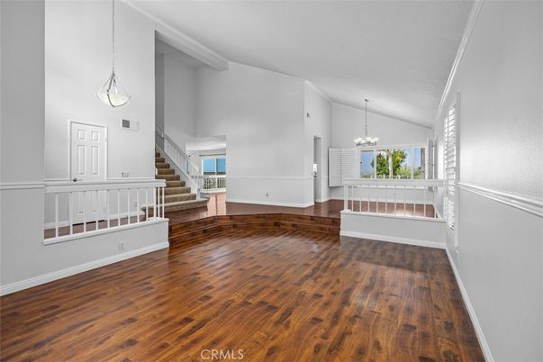 Chandelier, Empty room, Interior, Pendant Lights, Wood Texture Flooring