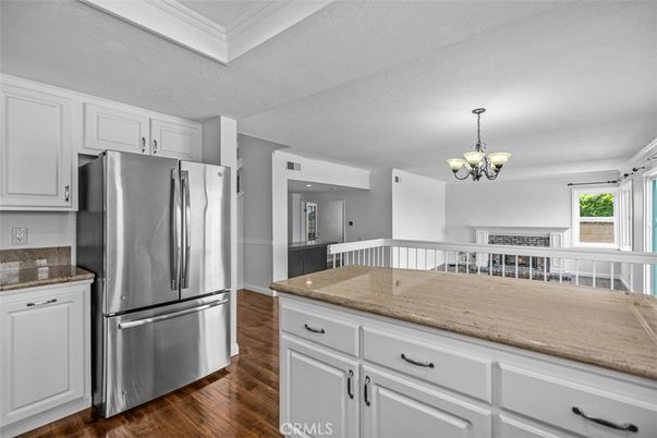 Chandelier, Interior, Kitchen, Wood Texture Flooring