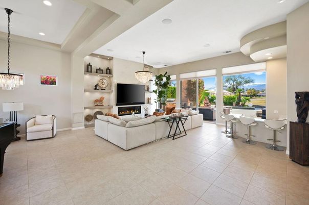 Chandelier, Fireplace, Interior, Living room, Pendant Lights, Recessed Lighting