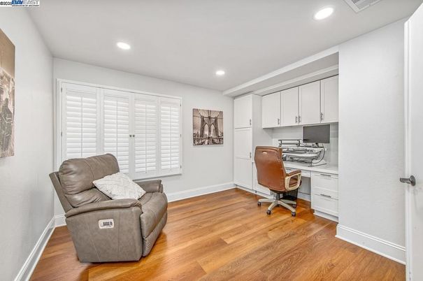 Home Office, Interior, Recessed Lighting, Wood Texture Flooring