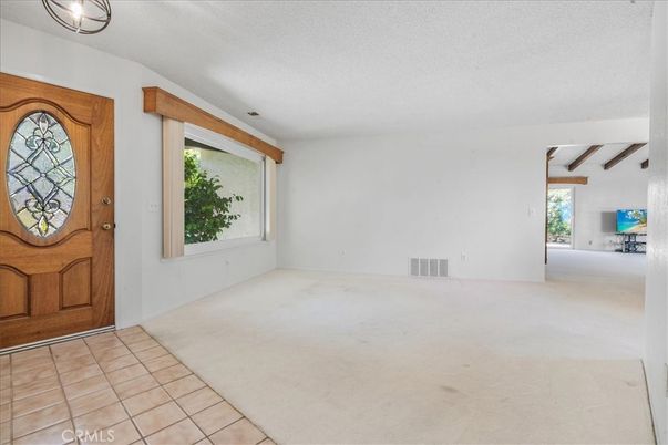 Empty room, Interior, Wooden Beams