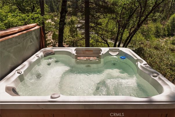 Exterior, Hot Tub