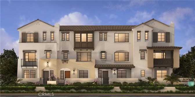Exterior, Facade, Mediterranean