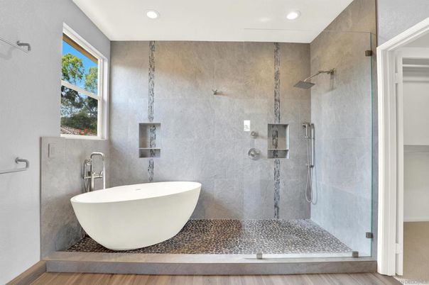 Bathroom, Free Standing Baths, Glass Shower, Interior, Recessed Lighting, Wood Texture Flooring