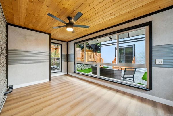 Empty room, Interior, Wooden Ceilings, Wood Texture Flooring