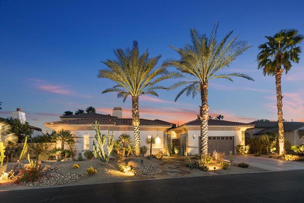 Attached, Exterior, Facade, Mediterranean