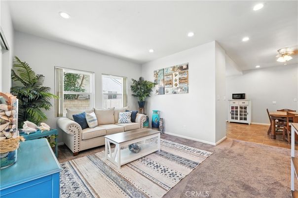 Dining room, Interior, Living room, Recessed Lighting