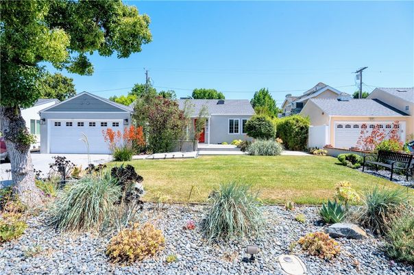 Backyard, Detached Garage, Exterior