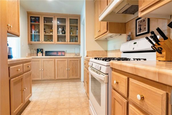 Interior, Kitchen, Tile Countertops