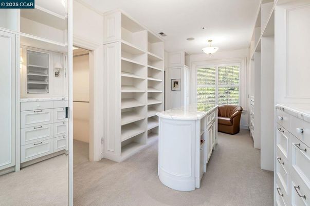 Interior, Walk-in Closets