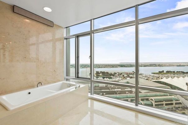 Bathroom, Interior, Recessed Lighting, Water