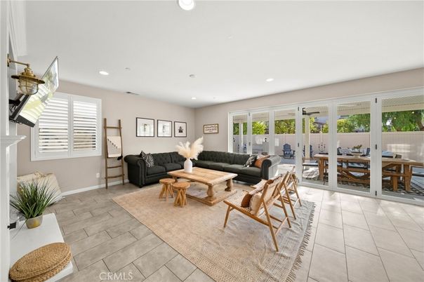 Dining room, Interior, Living room, Recessed Lighting