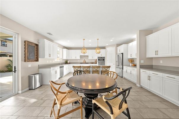Dining room, Interior, Kitchen, Pendant Lights, Recessed Lighting, Stainless Steel Appliances