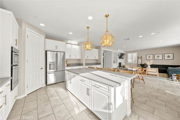 Dining room, Interior, Kitchen, Living room, Pendant Lights, Recessed Lighting, Stainless Steel Appliances