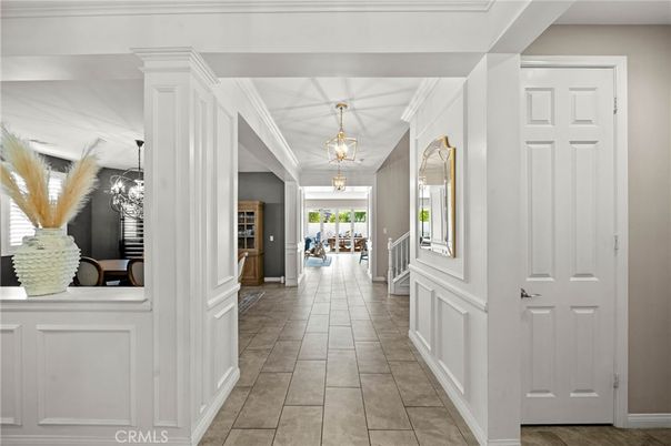 Chandelier, Interior, Pendant Lights