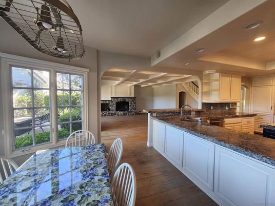 Dining room, Interior, Kitchen, Recessed Lighting, Wood Texture Flooring