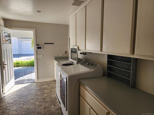 Interior, Recessed Lighting, Washer