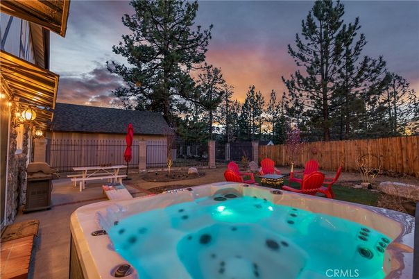 Backyard, Exterior, Hot Tub