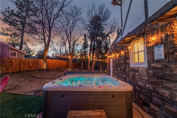 Exterior, Hot Tub